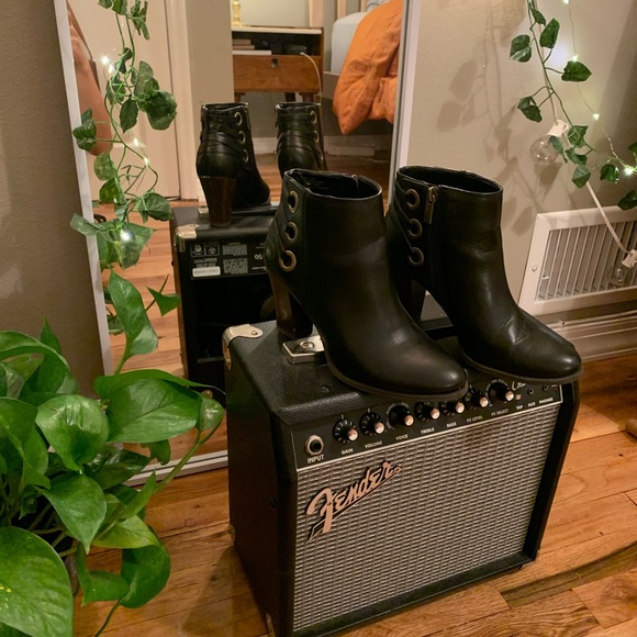 Booties - Picture 2 of 7